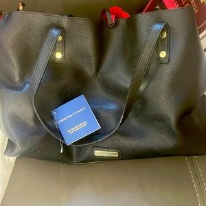 Black Adrienne Vittadini handbag with small wallet attachment